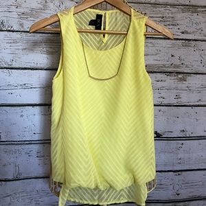 NWOT two layer yellow tank w/ attached necklace